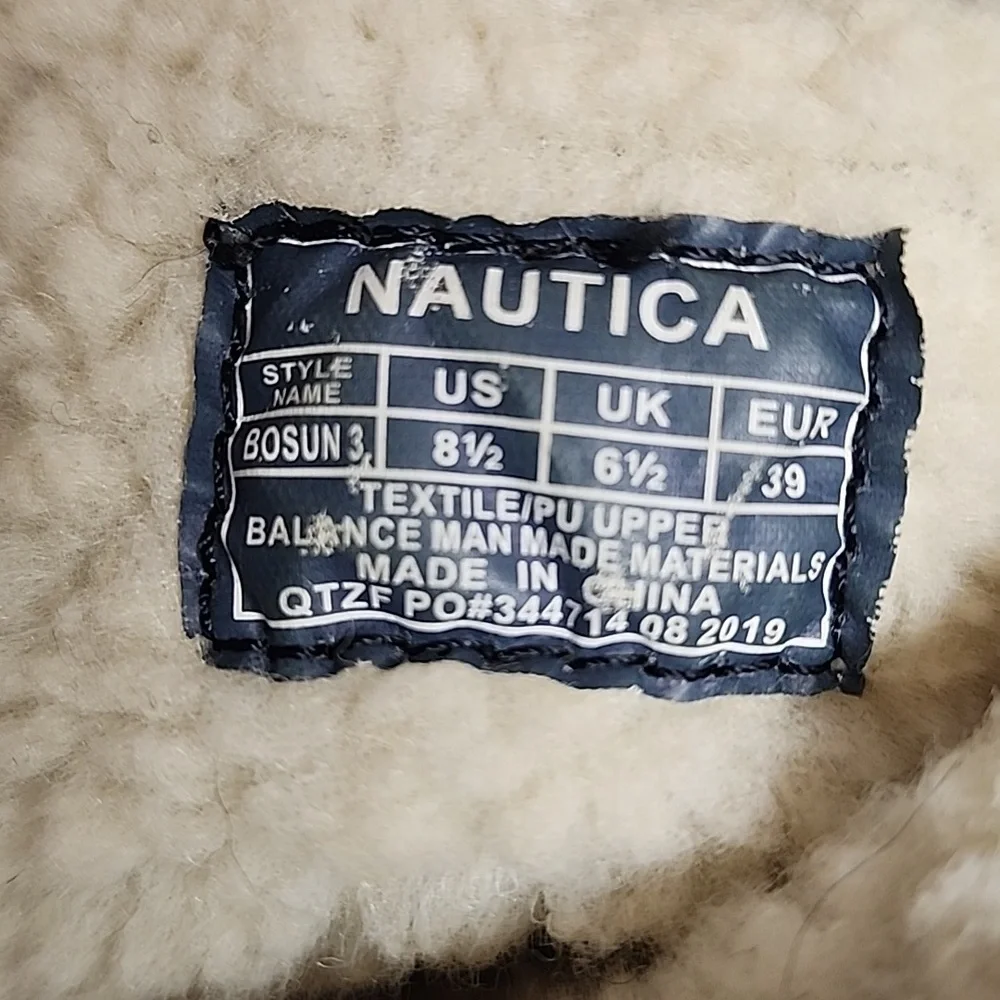 Nautica Sz 8.5 Black w/ Cream inside Textile Upper Pull-on Comfortable Boots